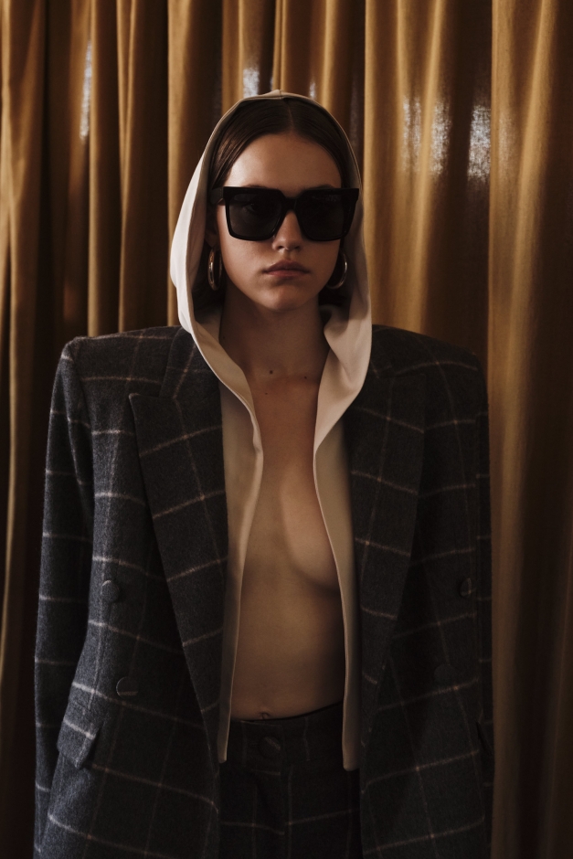DOUBLE BREASTED JACKET IN CHECKED WOOL WITH OPEN BACK