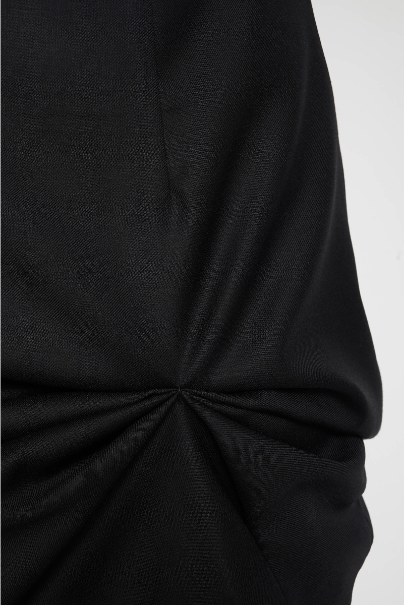 ASSYMETRICAL MINI SKIRT IN EXTRA FINE WOOL