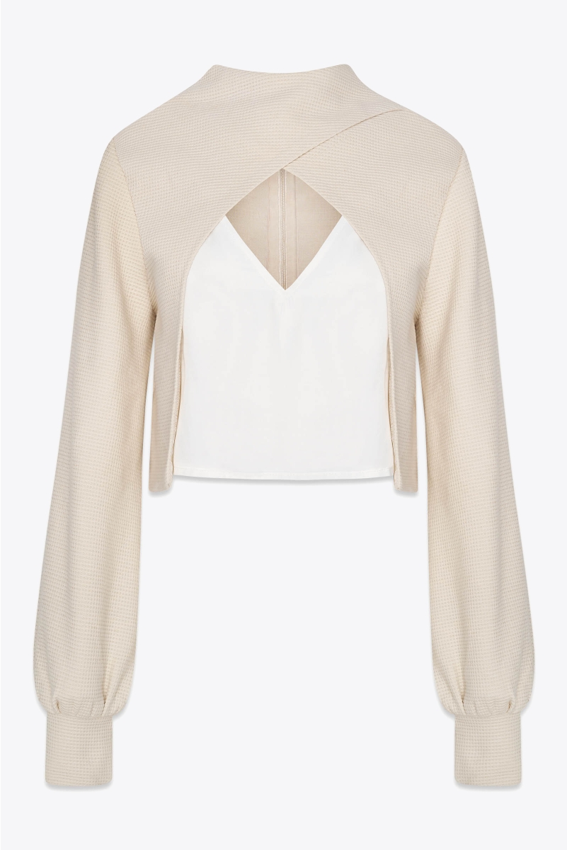 CROPPED TOP IN CONTRAST MATERIALS