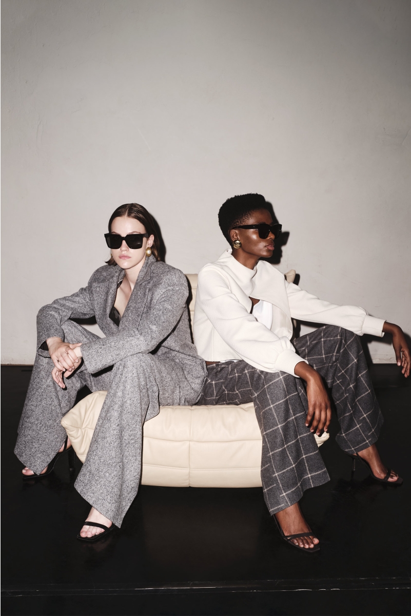 OVERSIZED PANTS IN CHECKED WOOL WITH TWO MAJESTAET SIGNATURE POCKETS