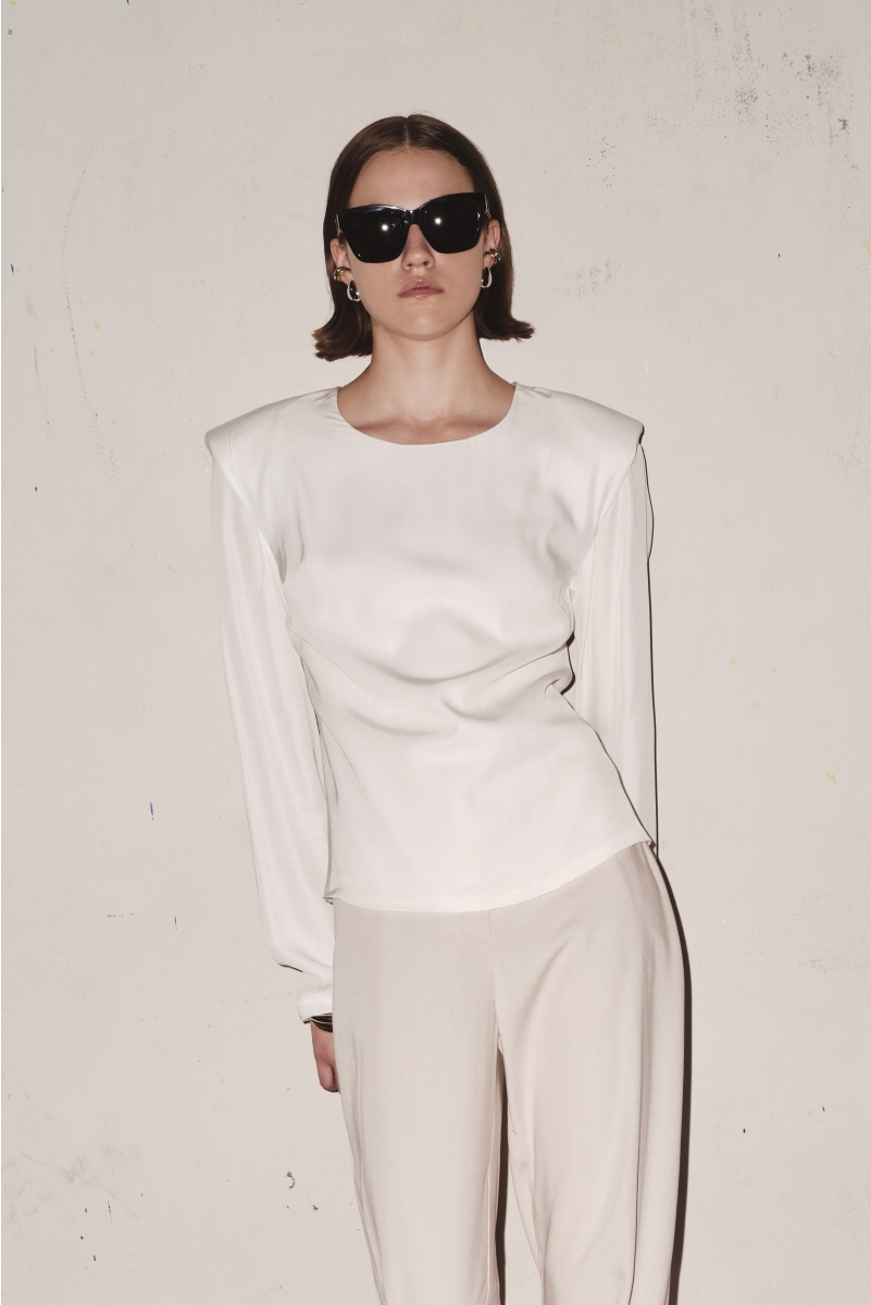 STRONG SHOULDER TOP WHITE