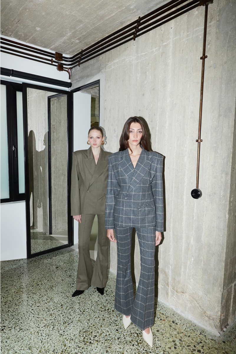 CHECKED HIGH WAISTED FLARE PANTS 