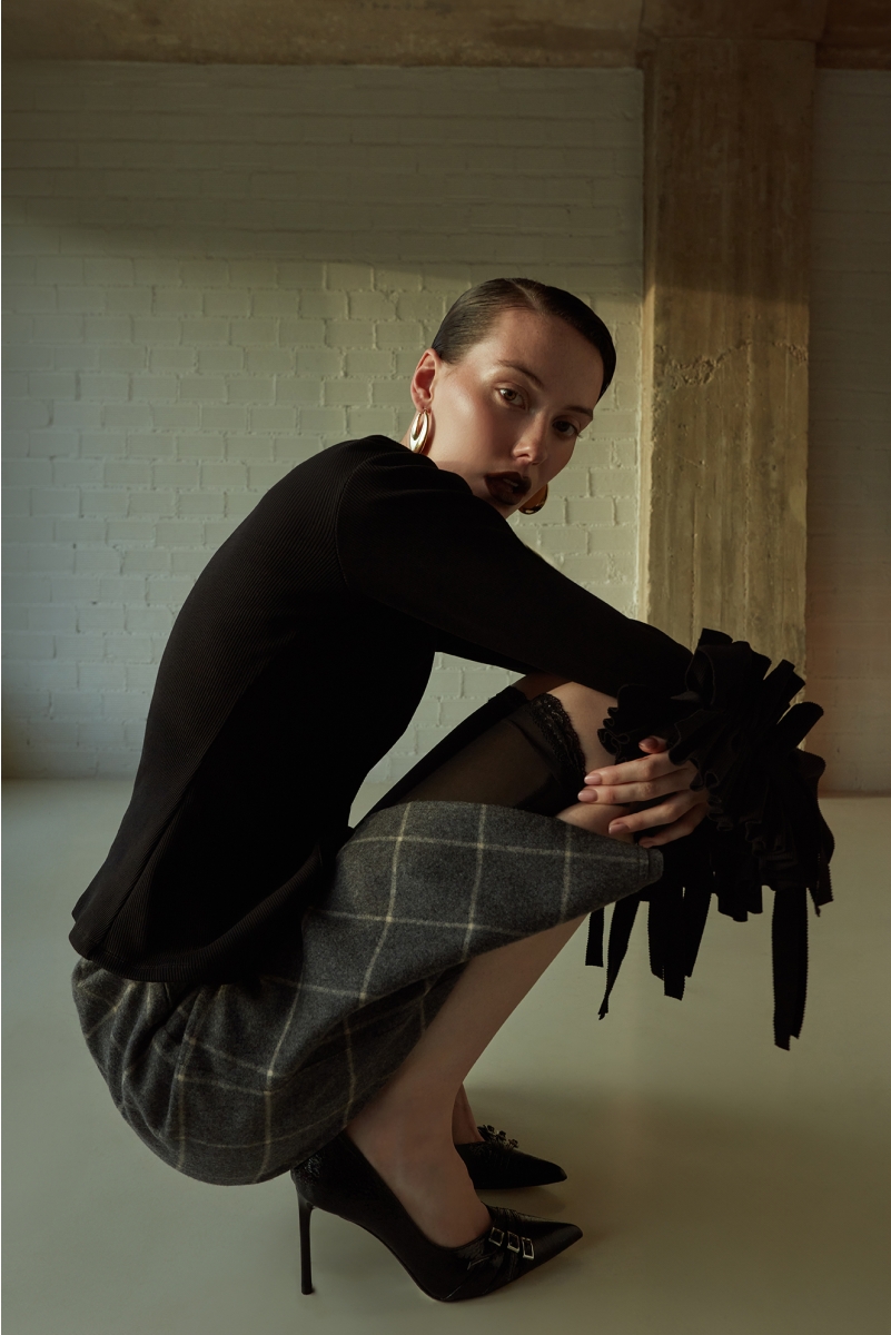 PENCIL ZIPPED SKIRT